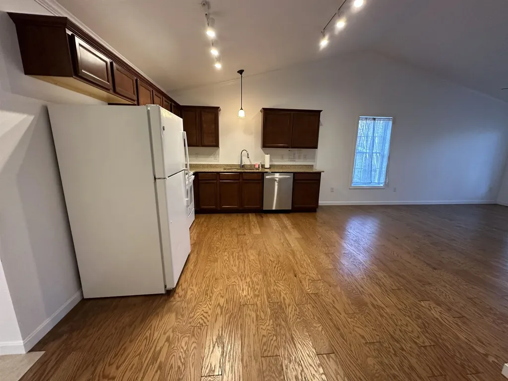 28 Owens Drive Swanzey NH 03446