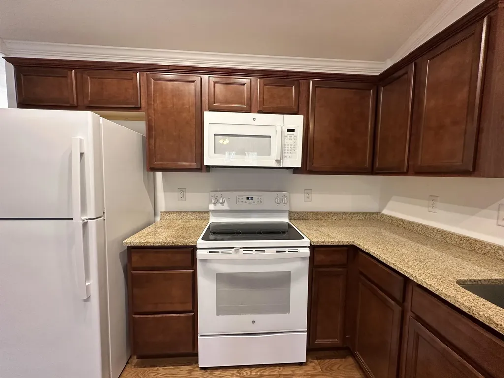 28 Owens Drive Swanzey NH 03446