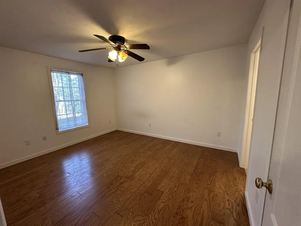 28 Owens Drive Swanzey NH 03446