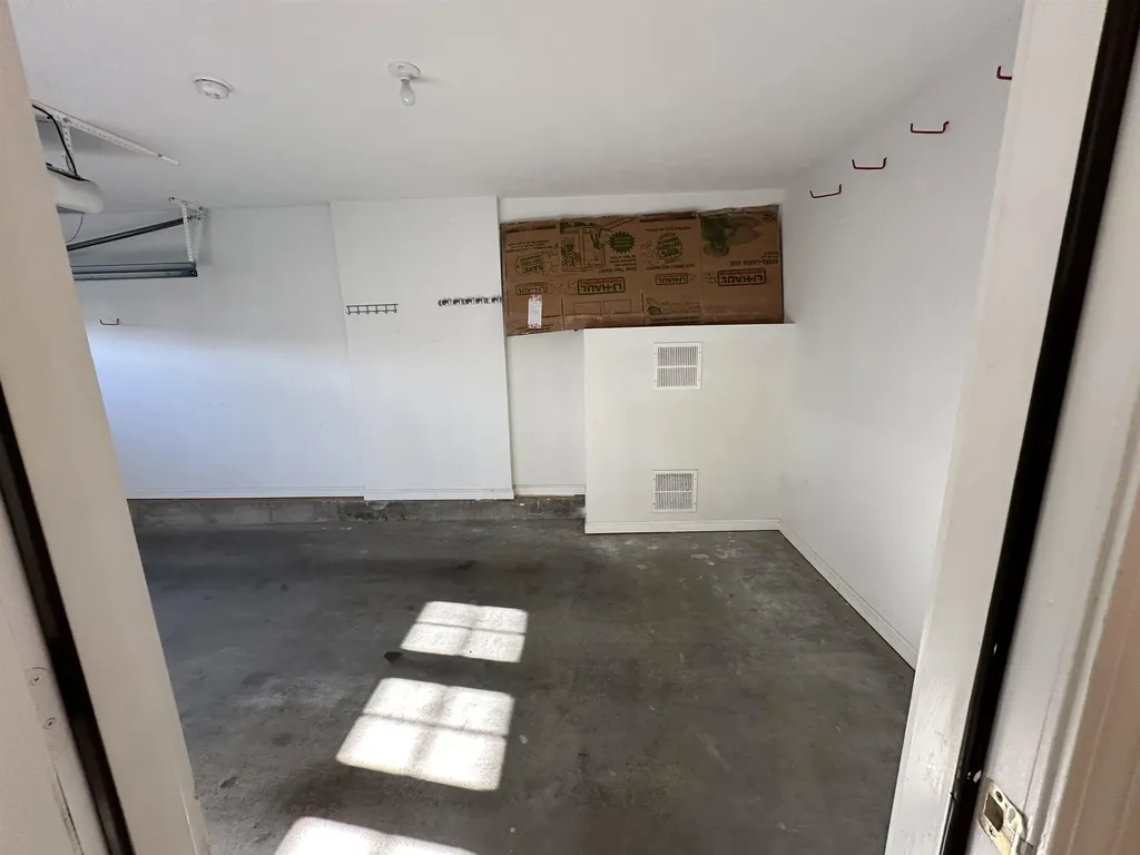 28 Owens Drive Swanzey NH 03446