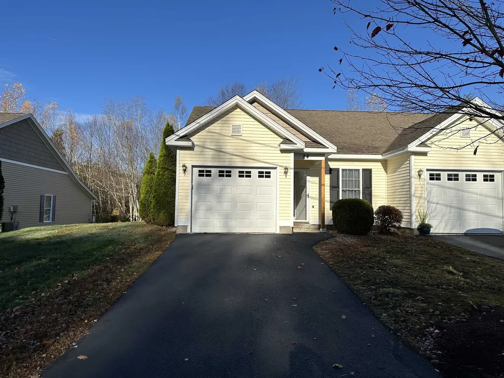 28 Owens Drive Swanzey NH 03446