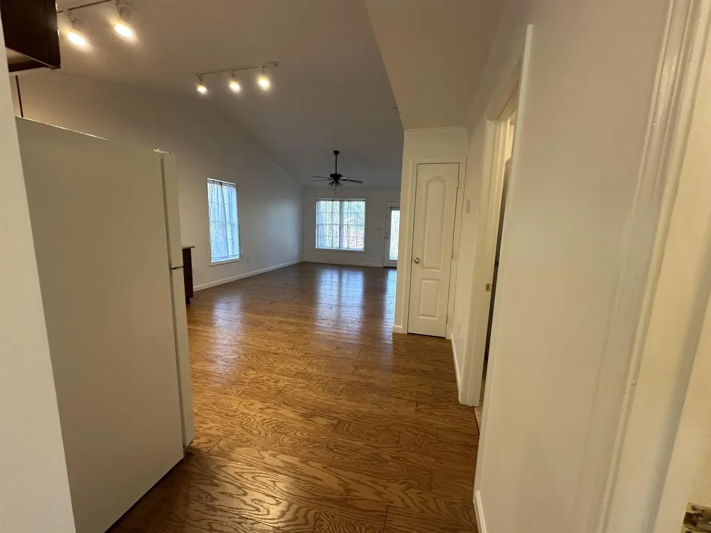 28 Owens Drive Swanzey NH 03446