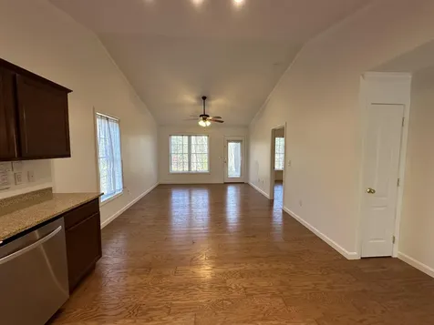 28 Owens Drive Swanzey NH 03446