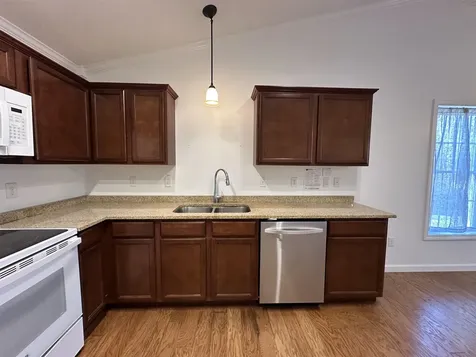 28 Owens Drive Swanzey NH 03446