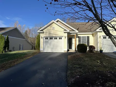 28 Owens Drive Swanzey NH 03446