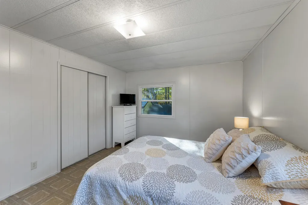 28 Brooks Road Extension Seabrook NH 03874