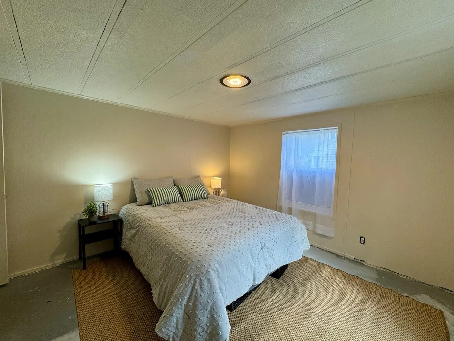 28 Brooks Road Extension Seabrook NH 03874