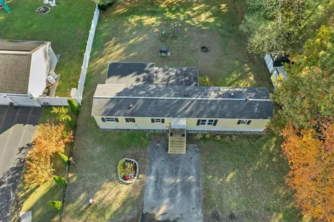 28 Brooks Road Extension Seabrook NH 03874