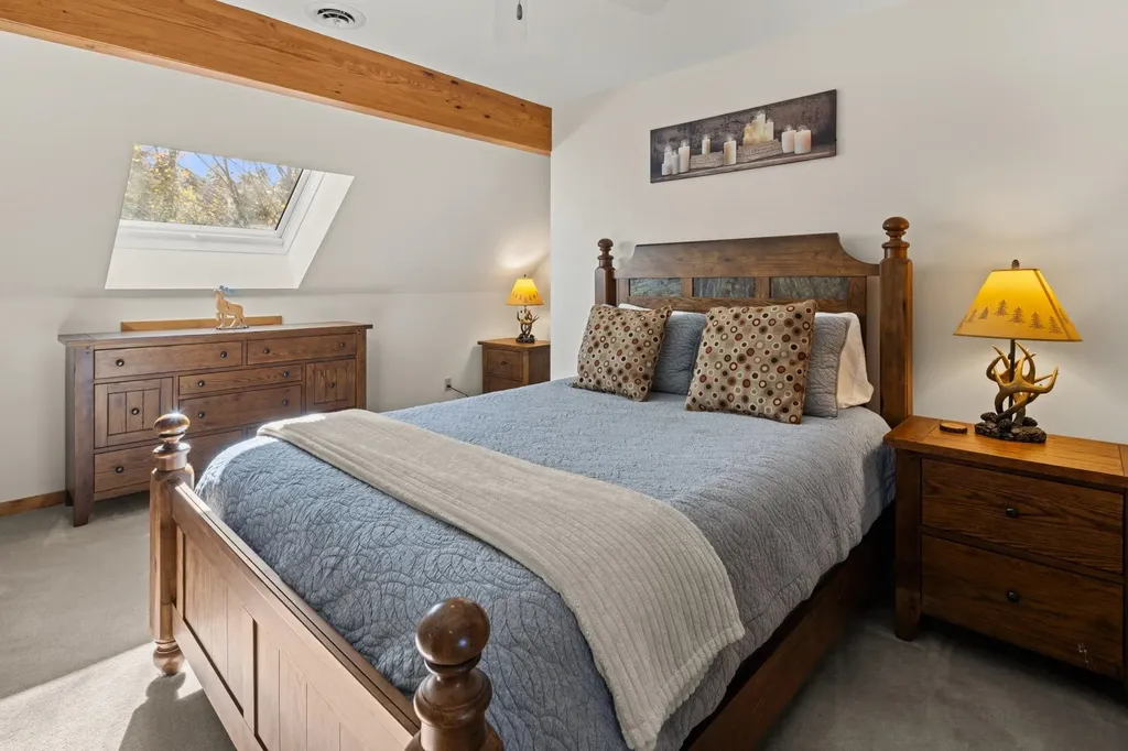 85 Duck Road Stowe VT 05672