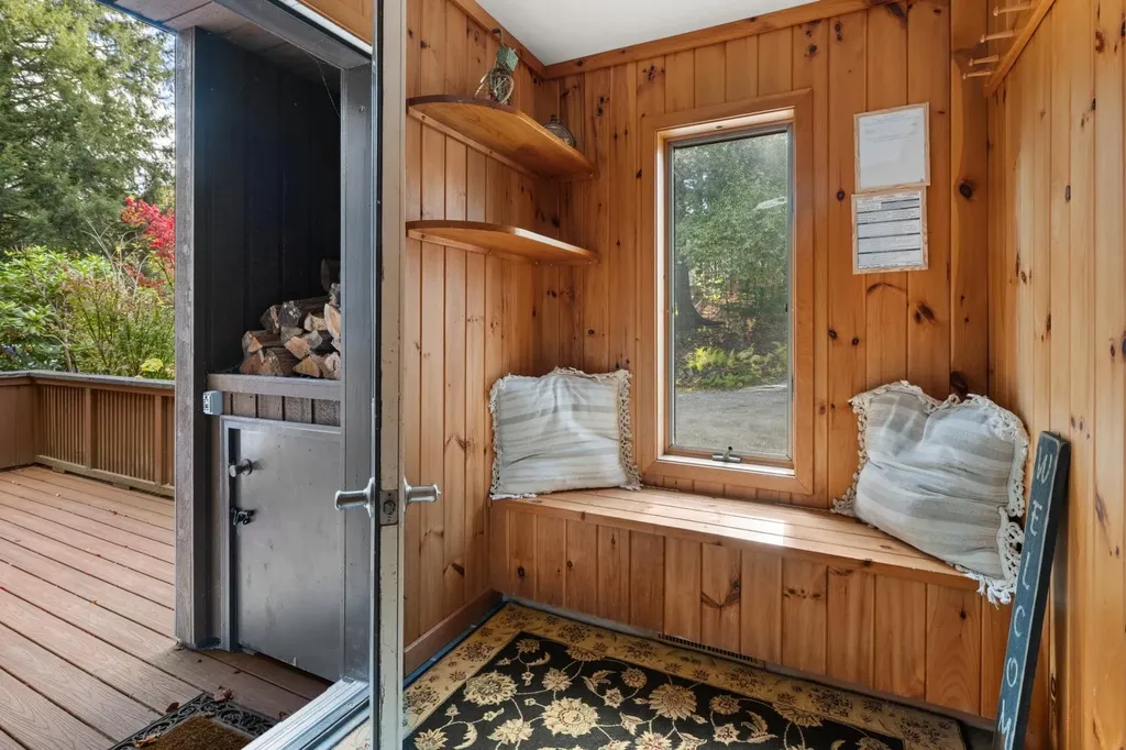 85 Duck Road Stowe VT 05672