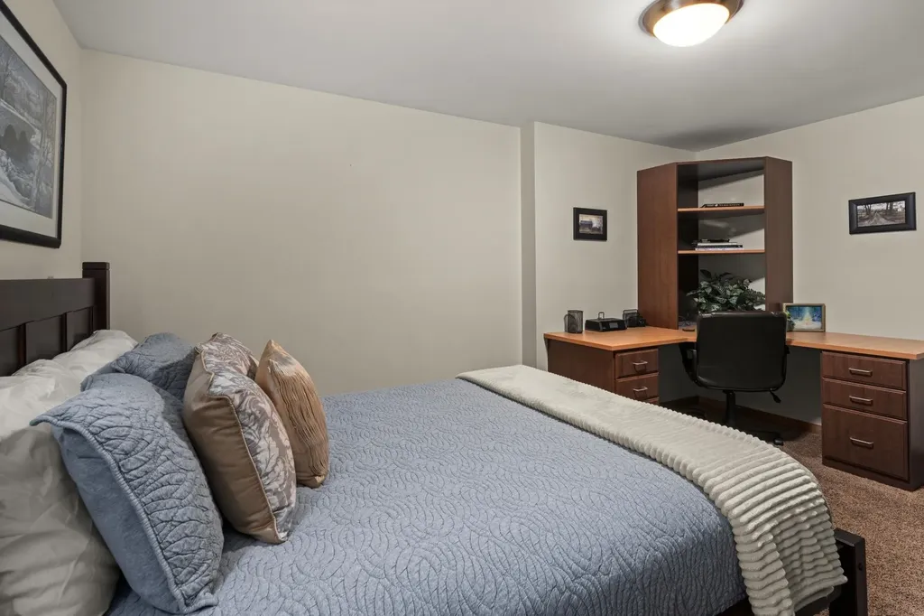 85 Duck Road Stowe VT 05672