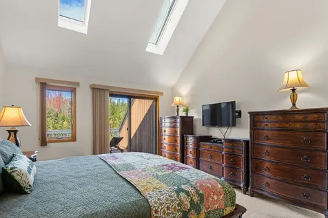 85 Duck Road Stowe VT 05672