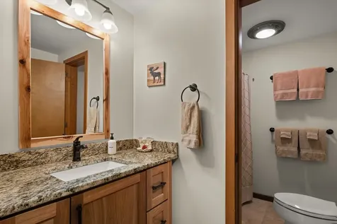 85 Duck Road Stowe VT 05672