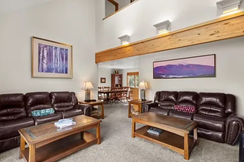 85 Duck Road Stowe VT 05672