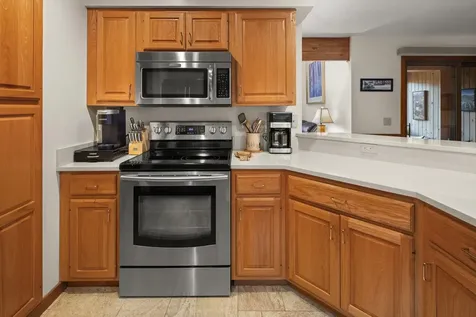 85 Duck Road Stowe VT 05672