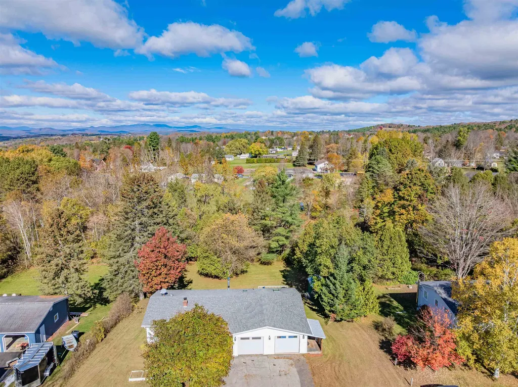 18 Meadowcrest Lane Barre Town VT 05641