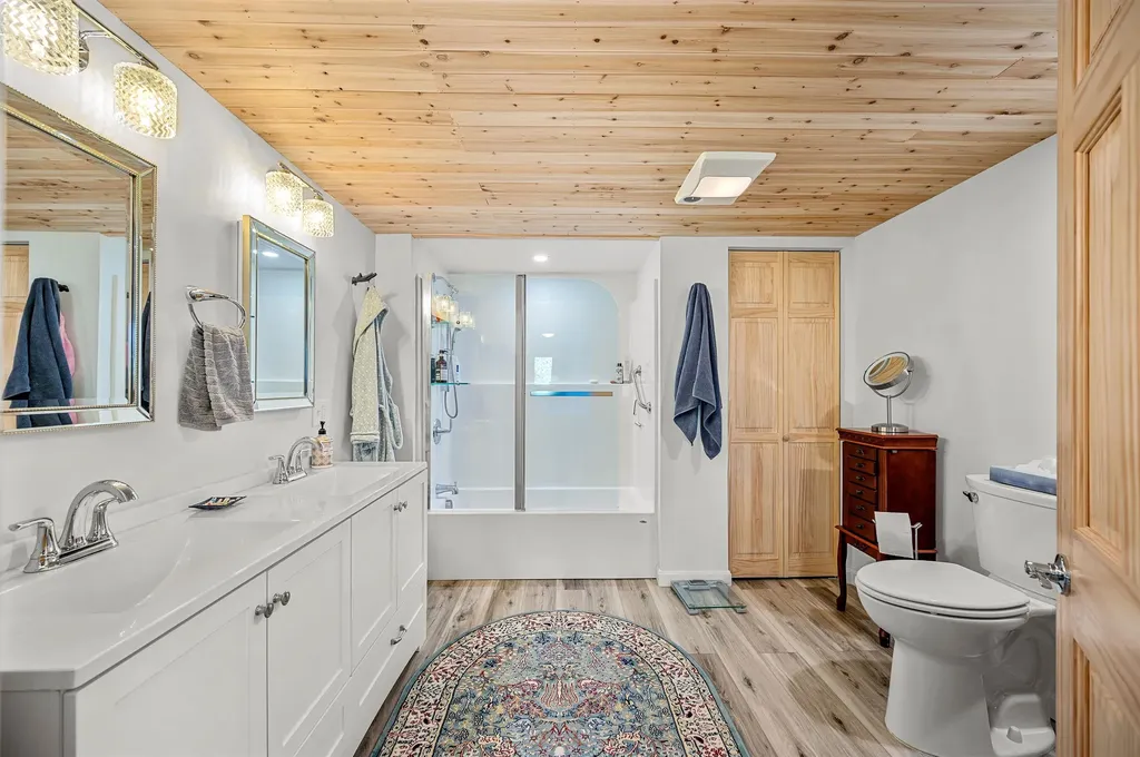 18 Meadowcrest Lane Barre Town VT 05641