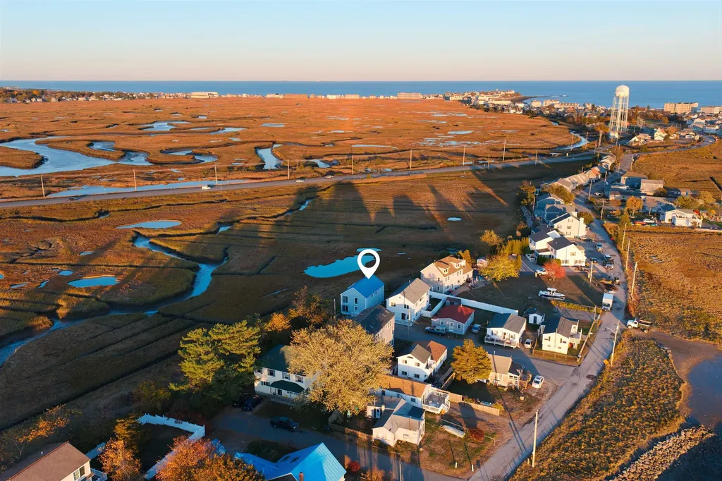 16 Bruce Street Hampton NH 03842