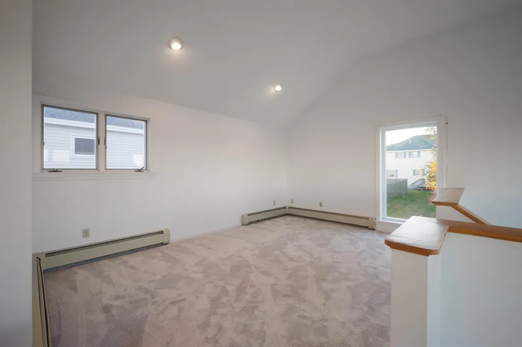 16 Bruce Street Hampton NH 03842