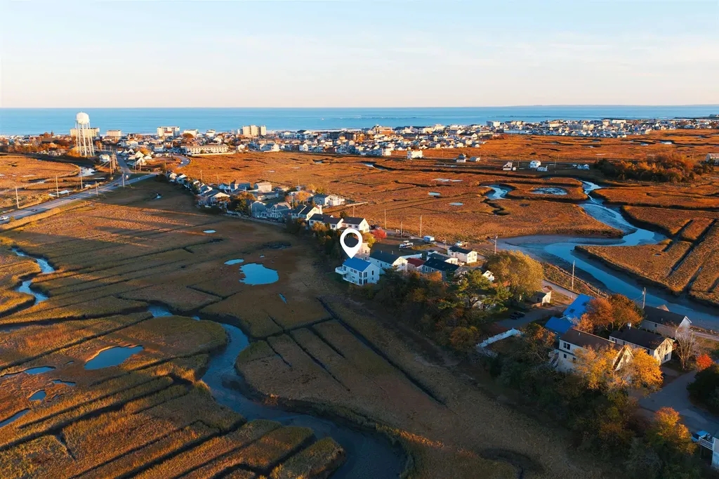 16 Bruce Street Hampton NH 03842