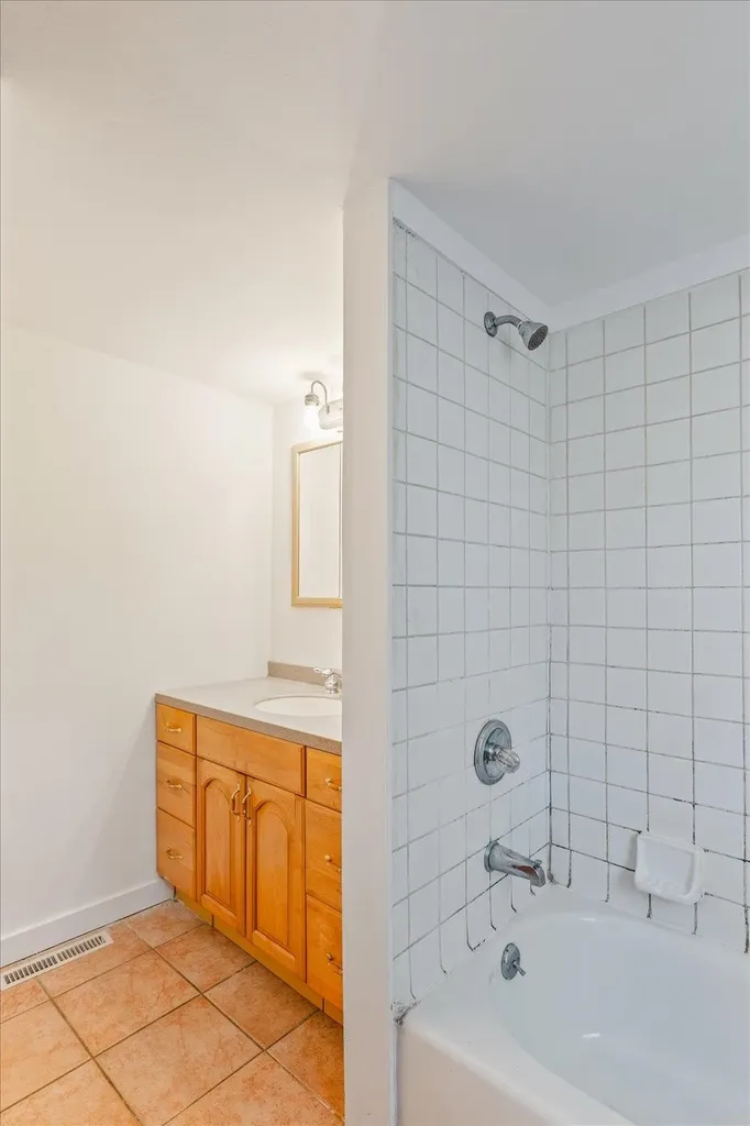 76 Middle Hancock Road Peterborough NH 03458