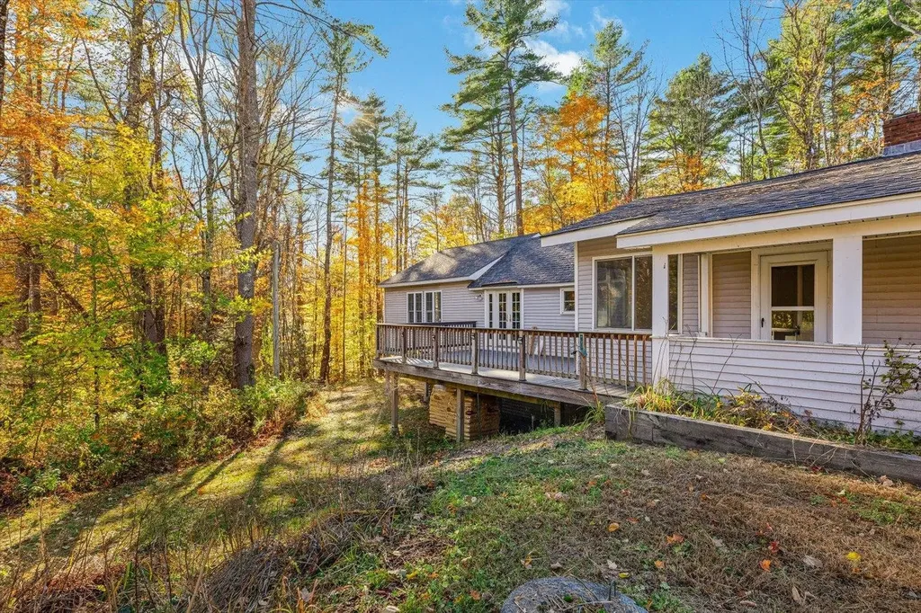 76 Middle Hancock Road Peterborough NH 03458