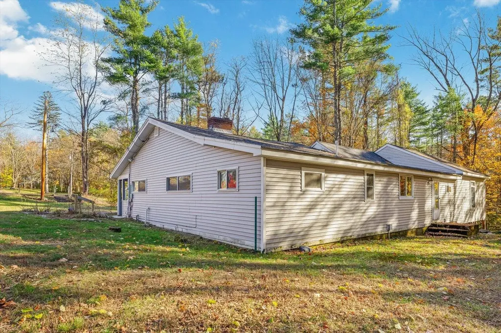 76 Middle Hancock Road Peterborough NH 03458