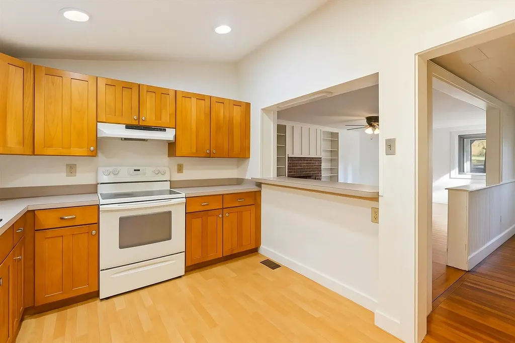 76 Middle Hancock Road Peterborough NH 03458