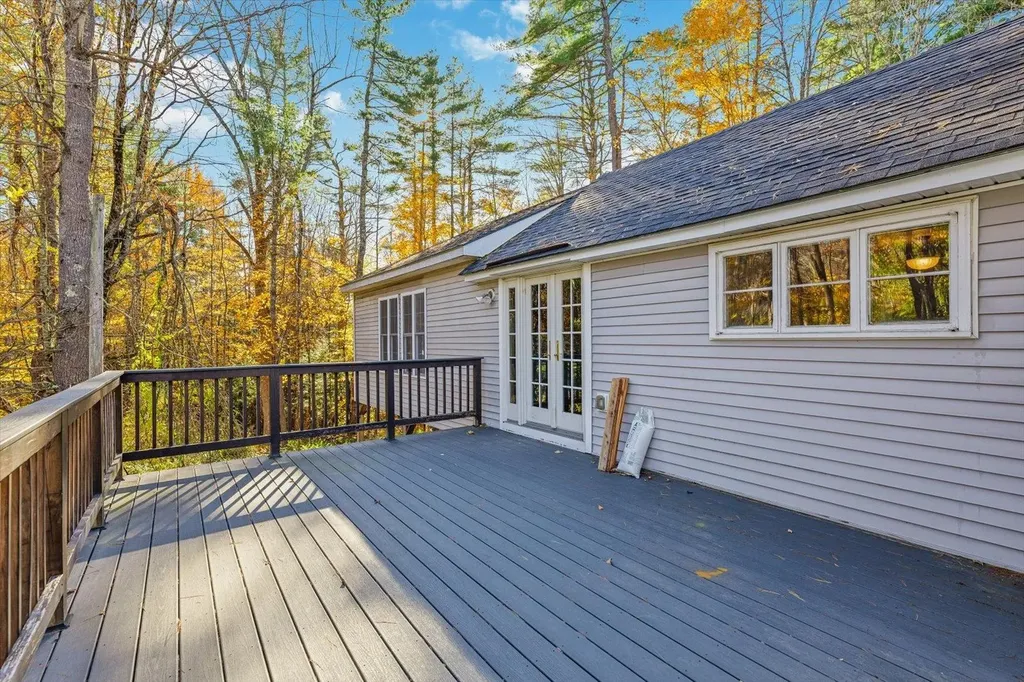 76 Middle Hancock Road Peterborough NH 03458