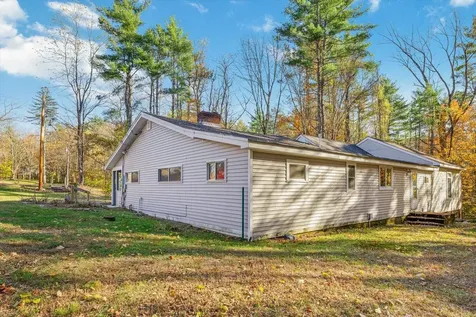 76 Middle Hancock Road Peterborough NH 03458