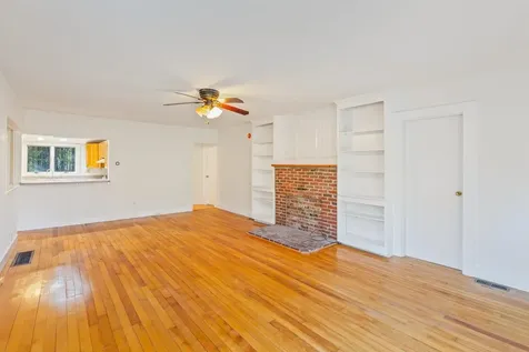 76 Middle Hancock Road Peterborough NH 03458