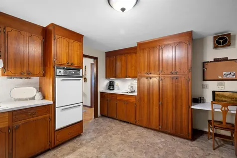 24 Rolling Ridge Road Windham NH 03087