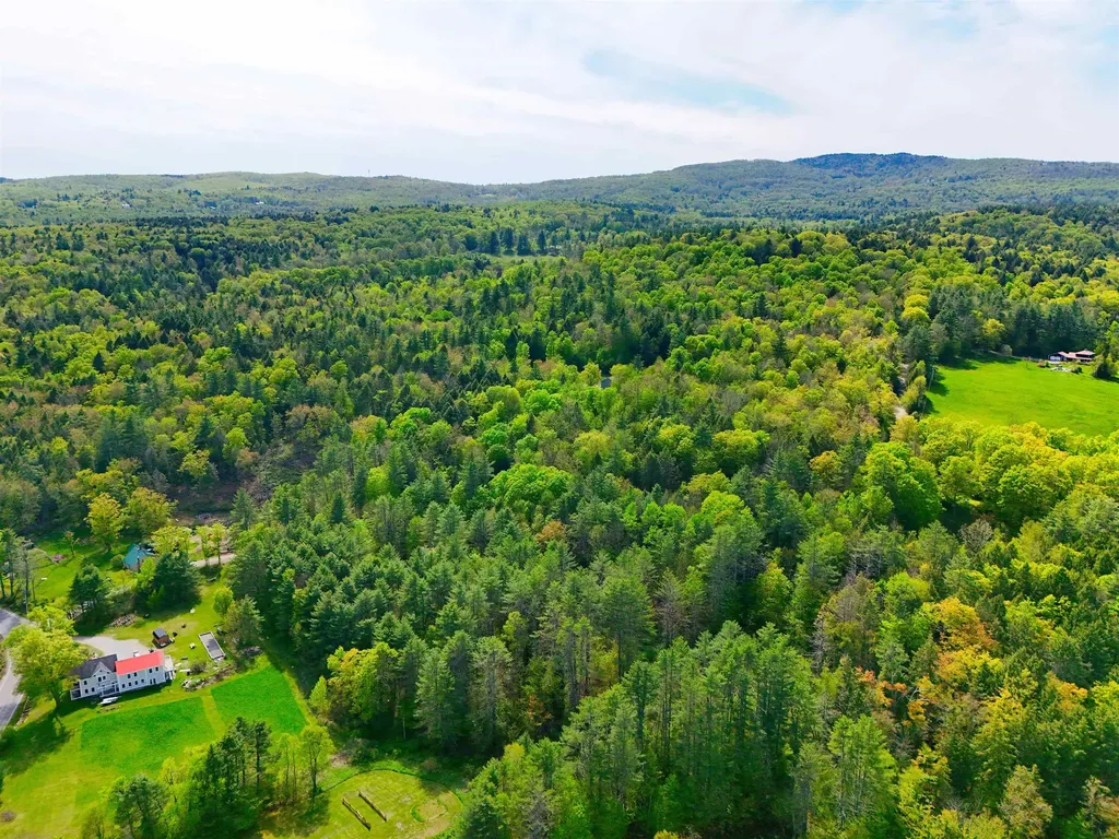 14 Brickyard Road Dover VT 05341