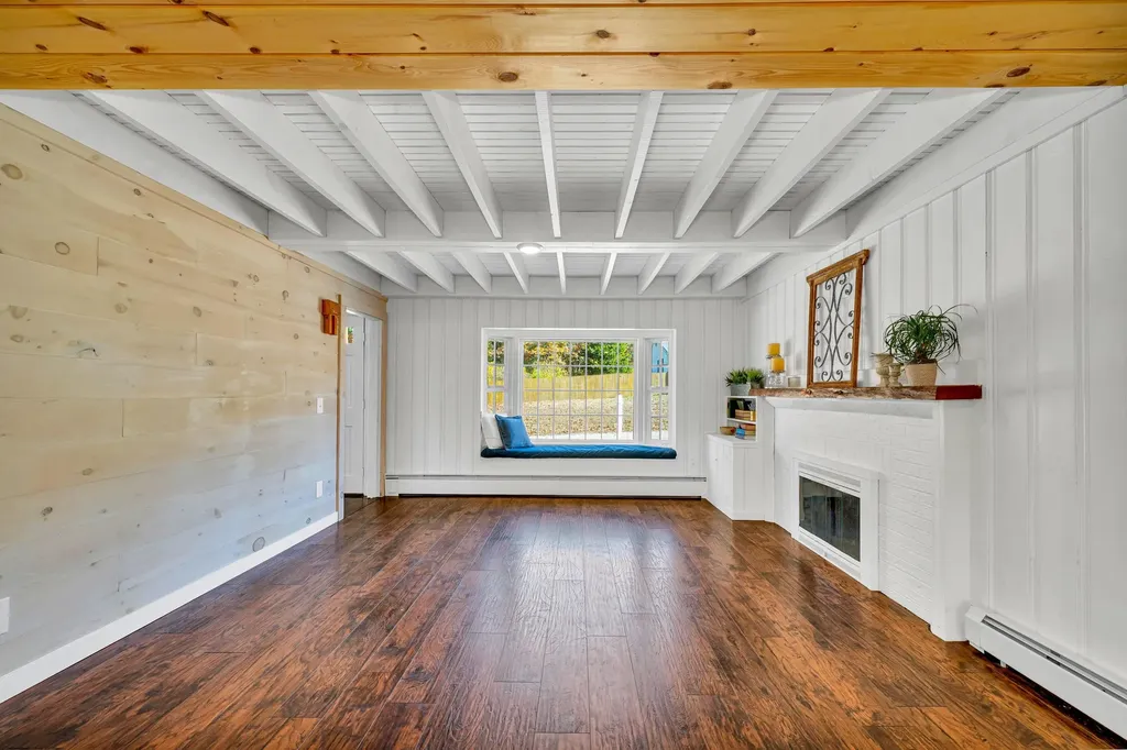 112 Riverdale Avenue Manchester NH 03103