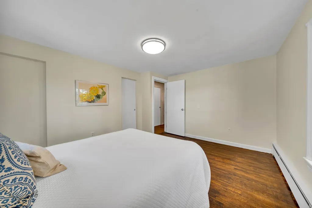 112 Riverdale Avenue Manchester NH 03103