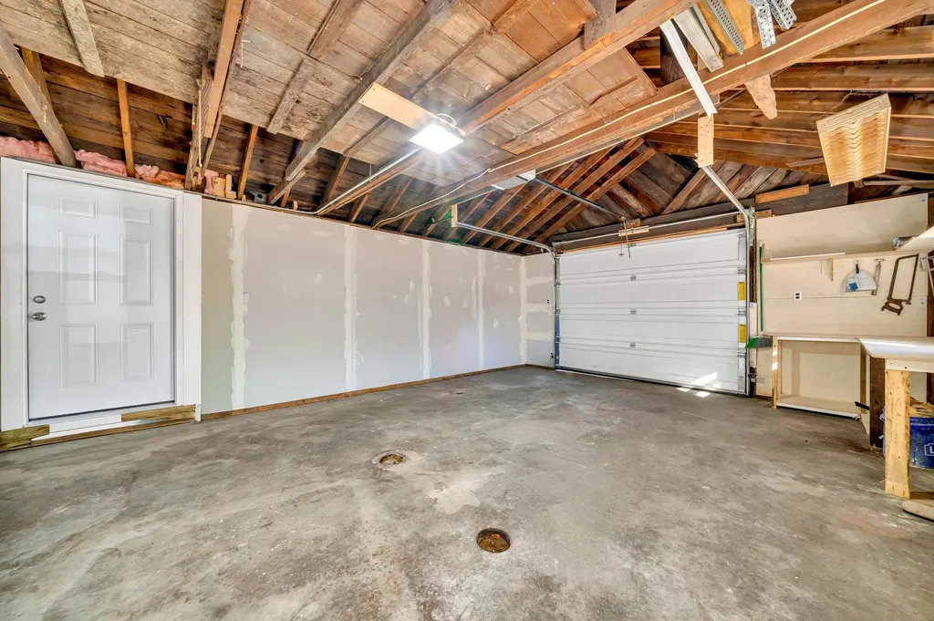 112 Riverdale Avenue Manchester NH 03103