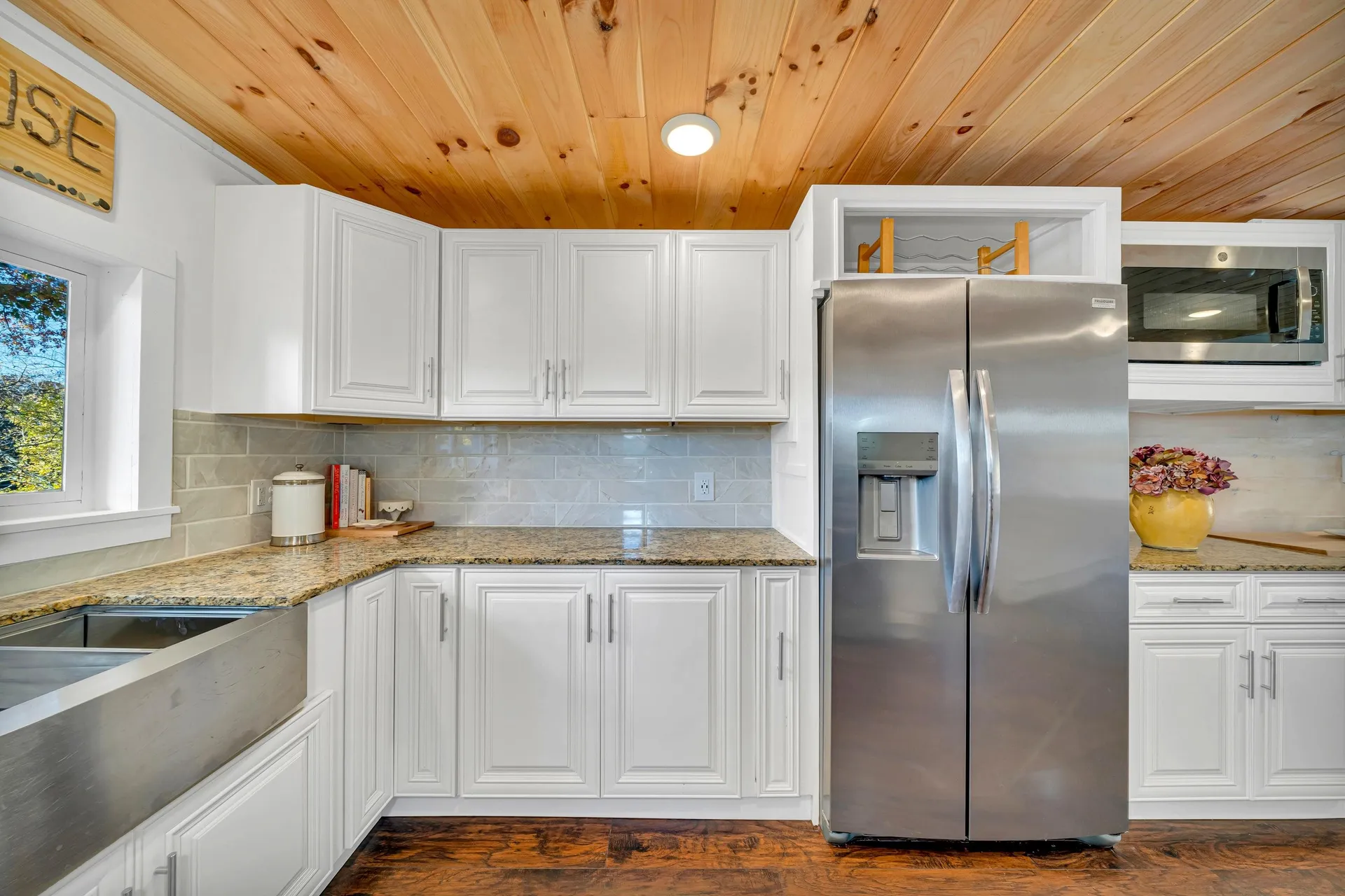 112 Riverdale Avenue Manchester NH 03103