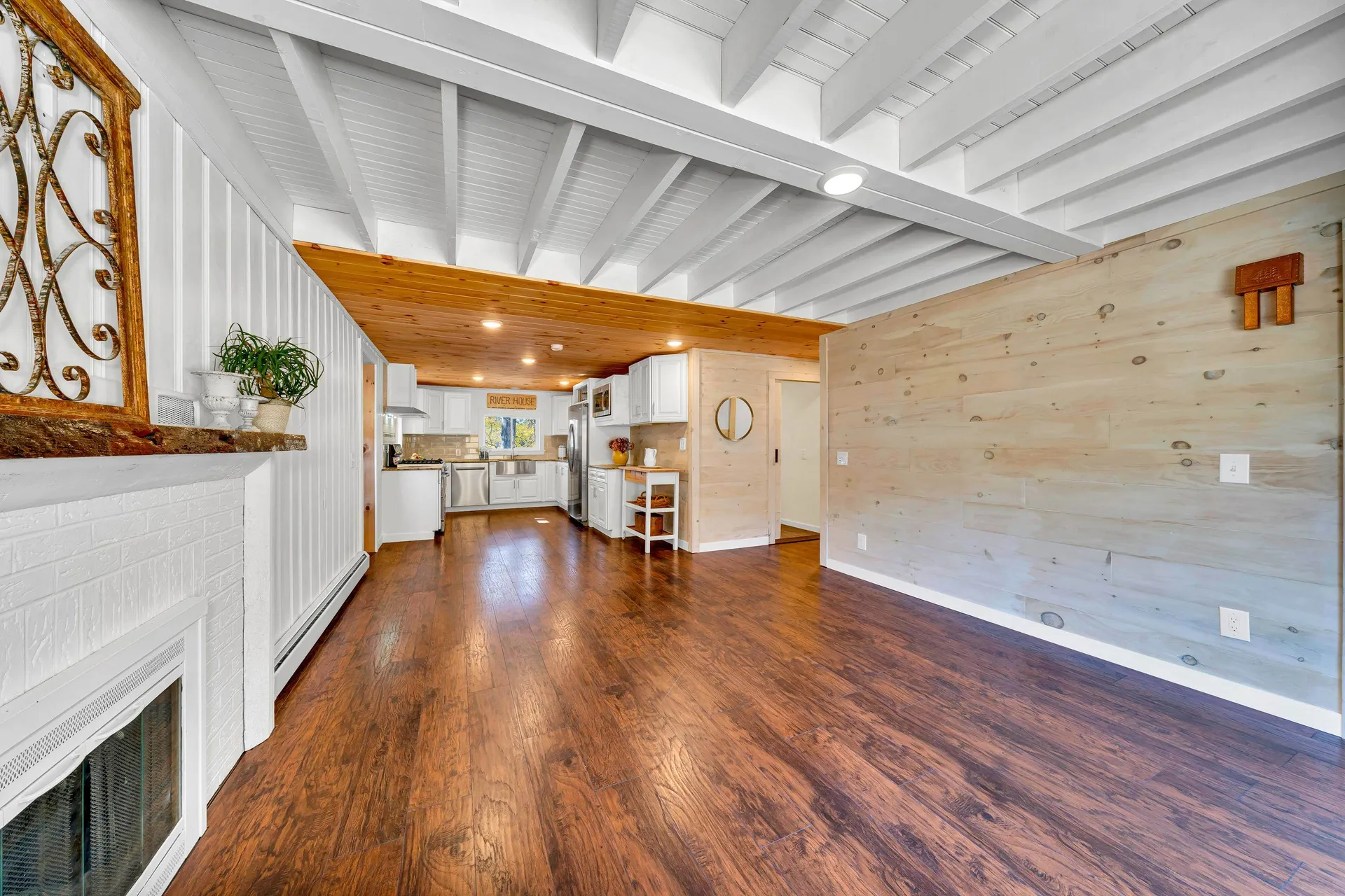 112 Riverdale Avenue Manchester NH 03103