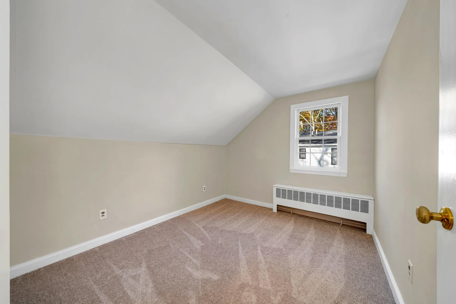 112 Riverdale Avenue Manchester NH 03103