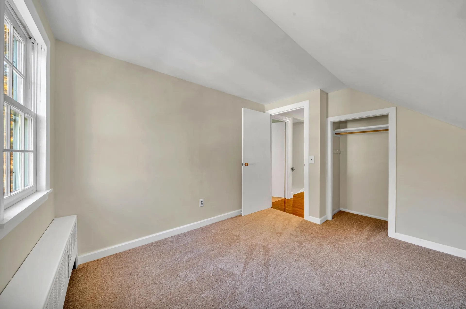 112 Riverdale Avenue Manchester NH 03103