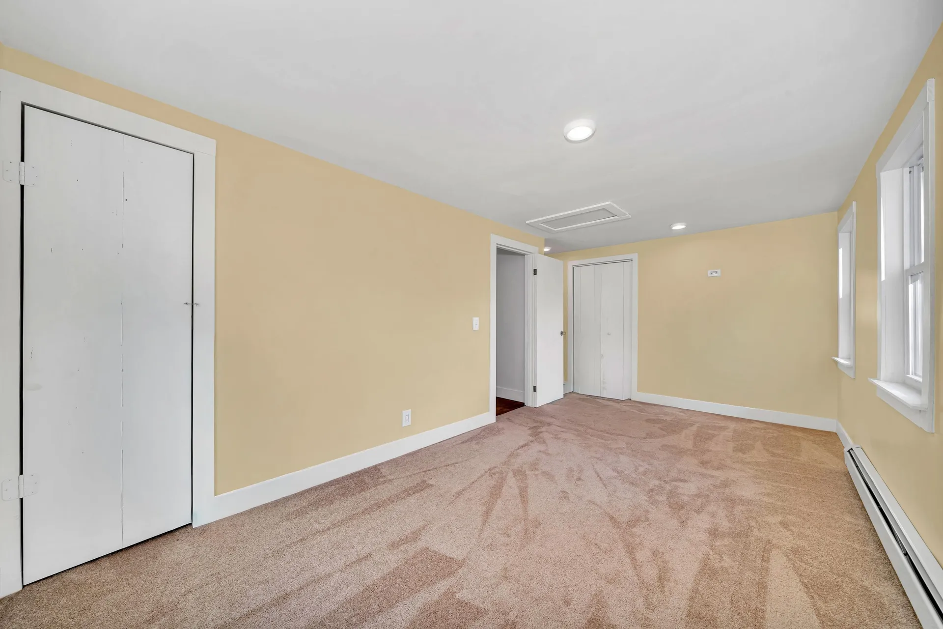 112 Riverdale Avenue Manchester NH 03103