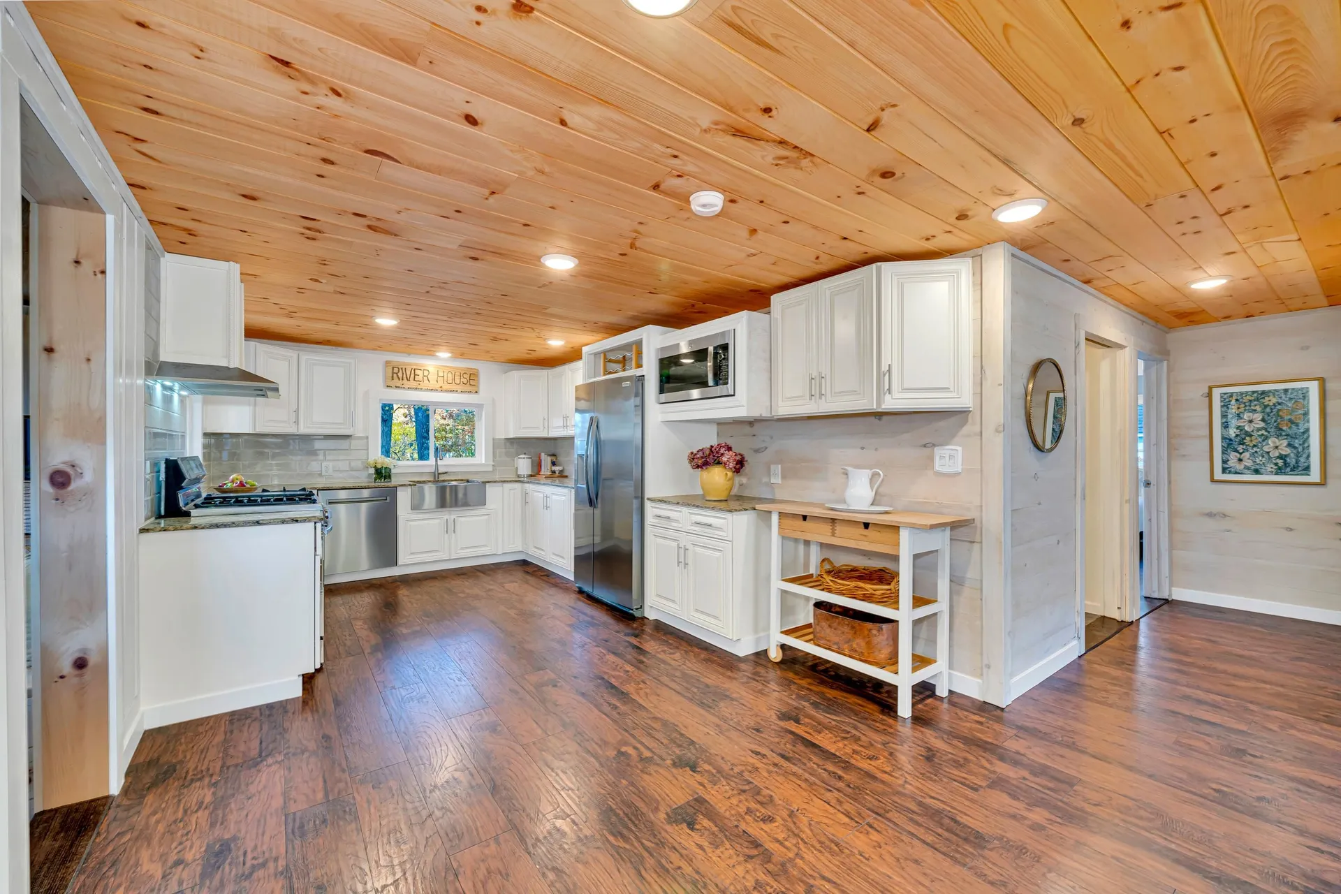 112 Riverdale Avenue Manchester NH 03103