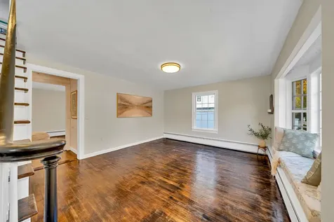 112 Riverdale Avenue Manchester NH 03103