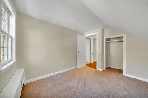 112 Riverdale Avenue Manchester NH 03103