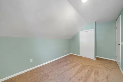 112 Riverdale Avenue Manchester NH 03103