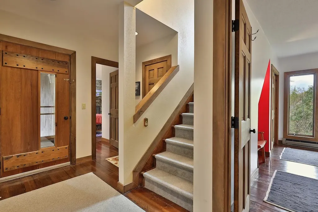 760 East Ash Road Plymouth VT 05056