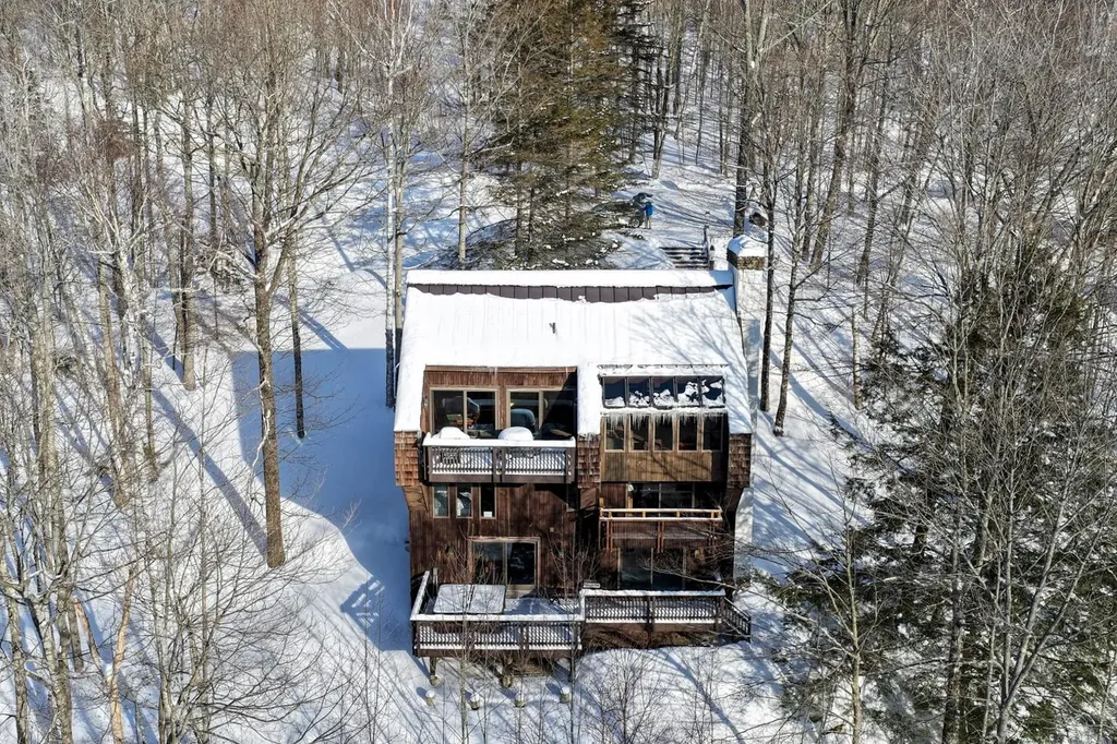 760 East Ash Road Plymouth VT 05056