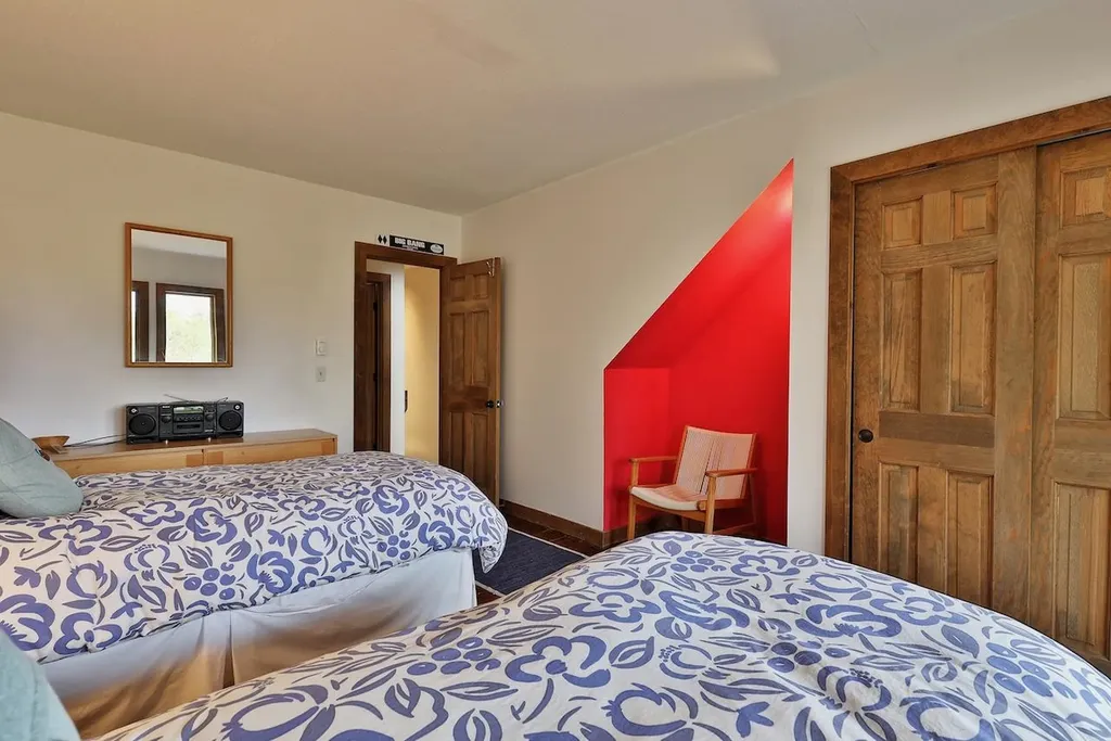 760 East Ash Road Plymouth VT 05056