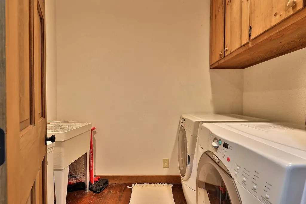 760 East Ash Road Plymouth VT 05056