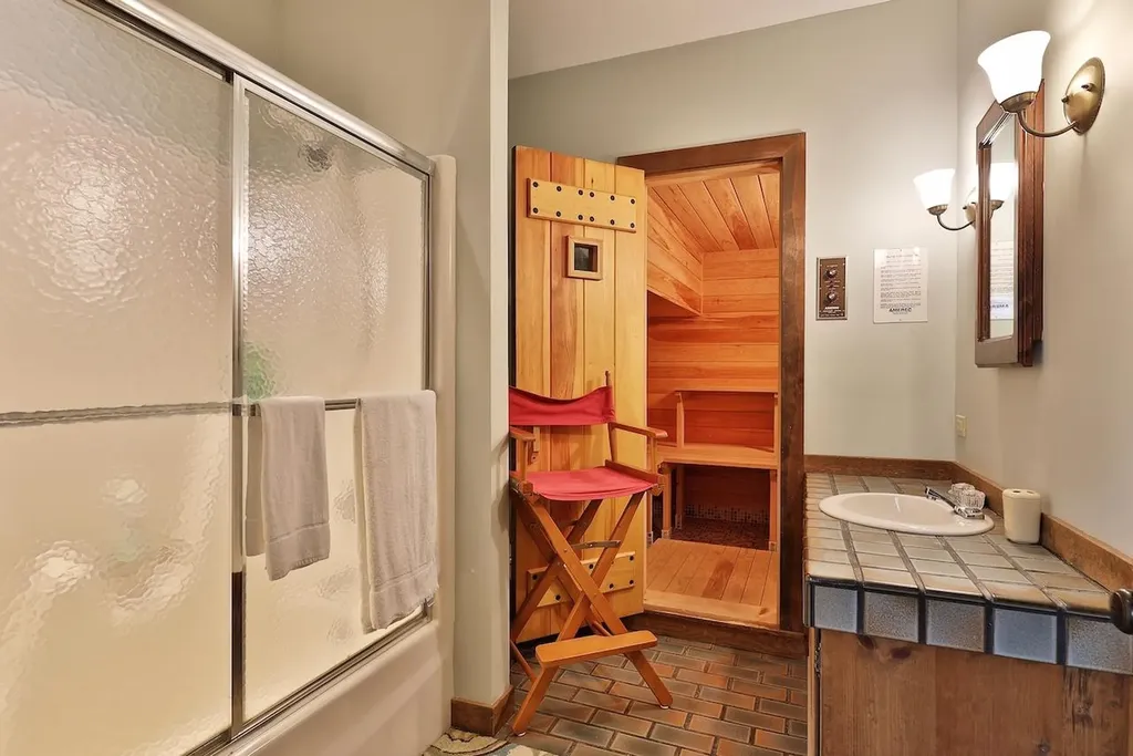 760 East Ash Road Plymouth VT 05056